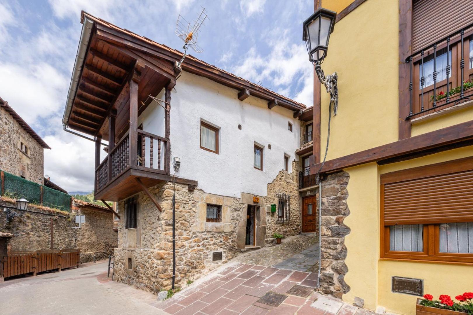 Casa Raymonde Potes Exterior foto